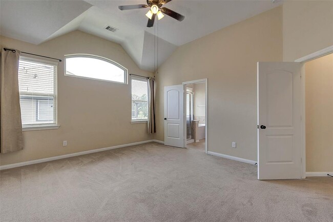 Building Photo - 16 Cheswood Manor Court