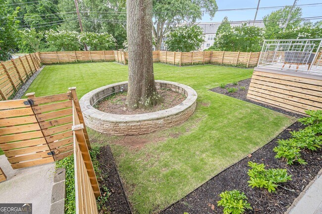 Building Photo - 2269 Briarwood Hills Dr NE
