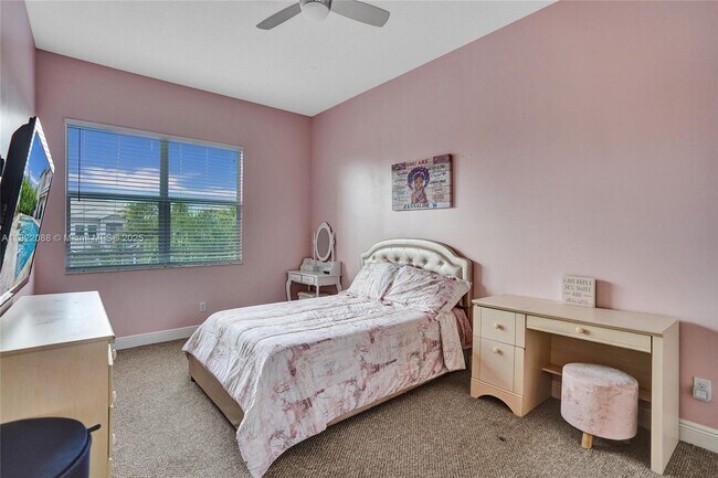Building Photo - 8959 Cypress Grove Ln