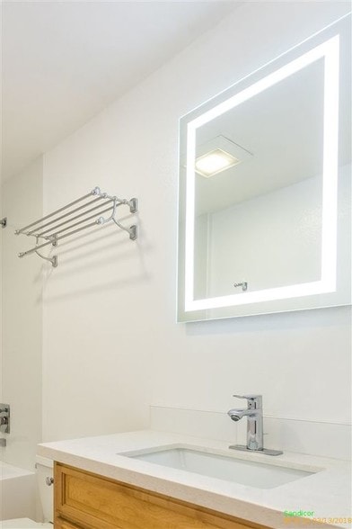 Building Photo - 2850 Reynard Way