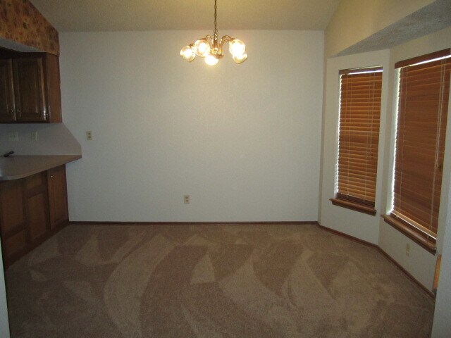 Building Photo - 600 Fire Light Dr