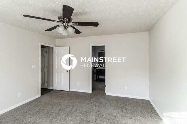 Building Photo - 3 Bedroom Pet-Friendly Home in Rex, GA with Main Street Renewal