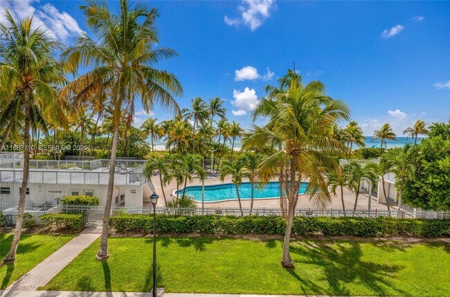 Building Photo - 2655 Collins Ave