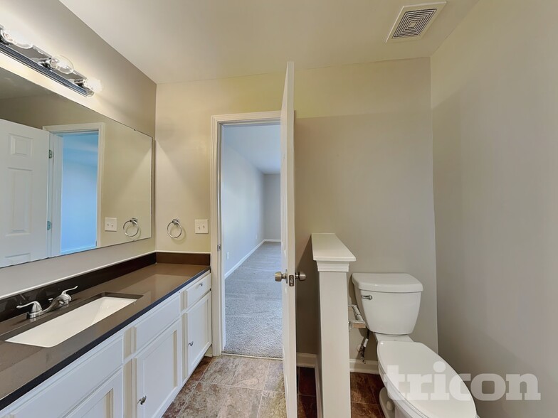 Building Photo - 2363 Wexford Way