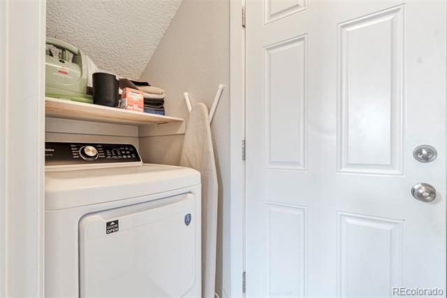 Building Photo - 8164 Chancellor Dr