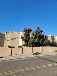 Building Photo - 4904 Serena Cir NE