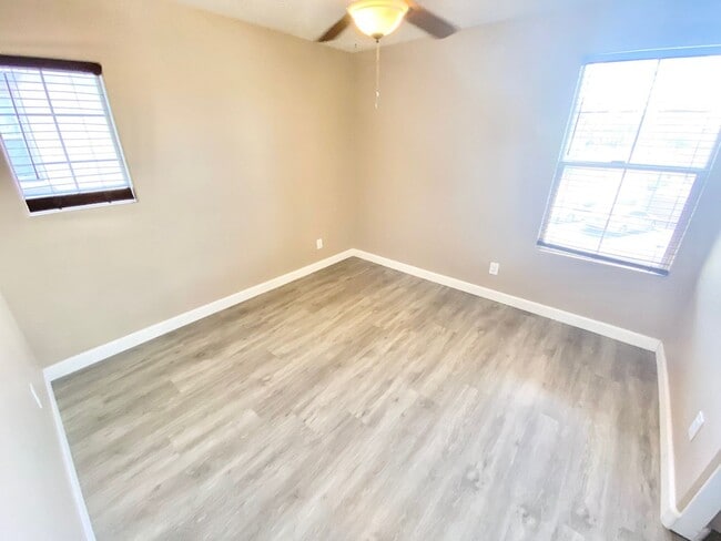 Building Photo - STUNNING 2 STORY HOME 3 BEDROOM 2.5 BATH W/ ONE CAR GARAGE IN A GATED COMMUNITY!