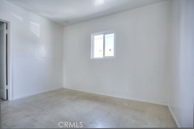 Building Photo - 1003 Simmons Ave