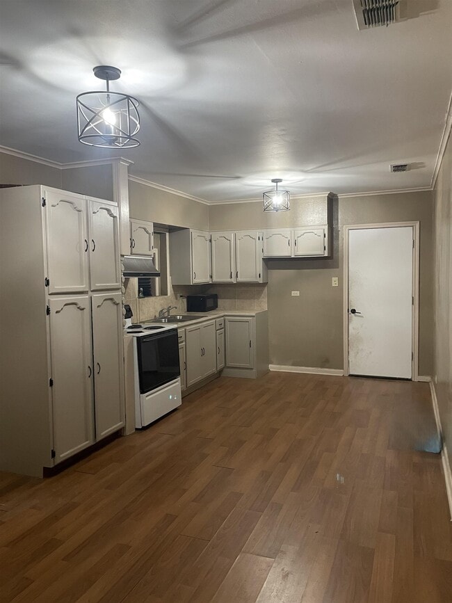 Building Photo - 3602 San Agustin Ave