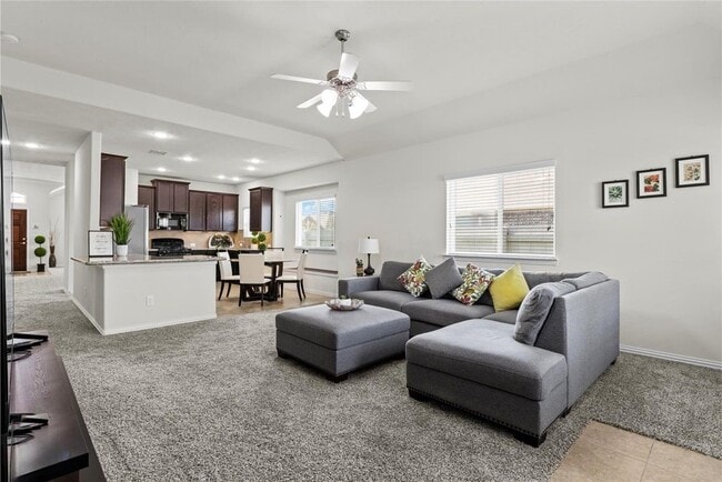 Building Photo - 24526 Forest Canopy Dr