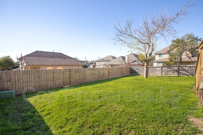 Building Photo - 12638 Red Maple Way