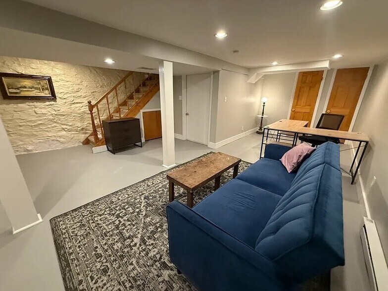 Building Photo - 6408 Palmetto St