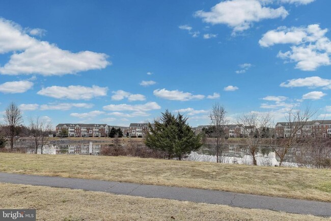 Building Photo - 42759 Locklear Terrace