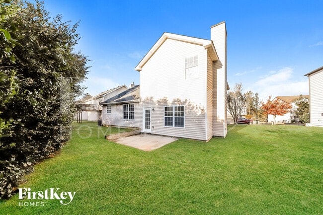 Building Photo - 419 Lake Ridge Ln