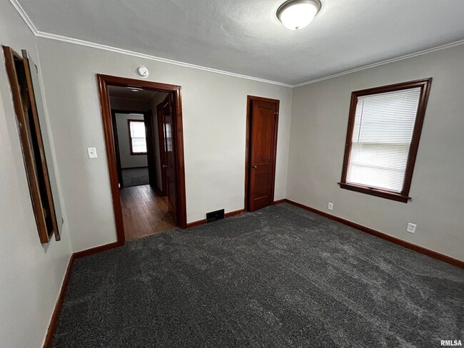 Building Photo - 3009 West Krause Avenue
