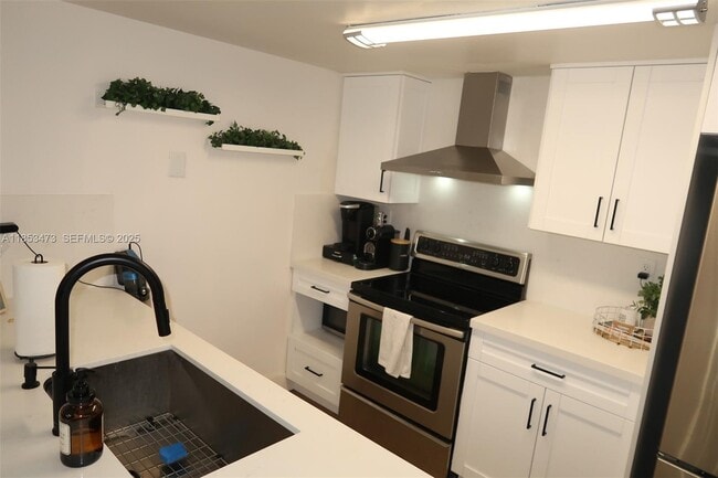 Building Photo - 4530 SW 68th Ct Cir