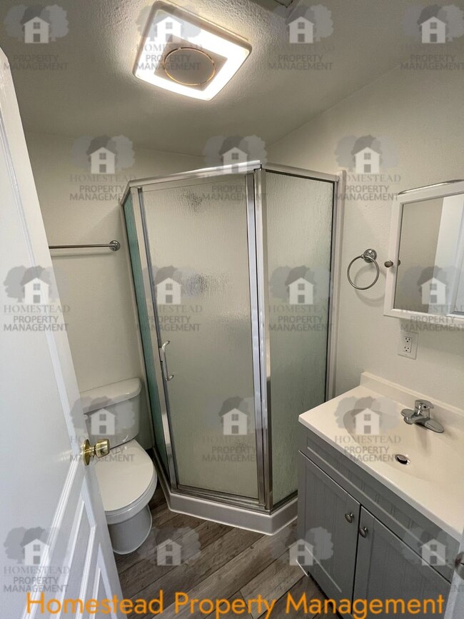 Building Photo - 451