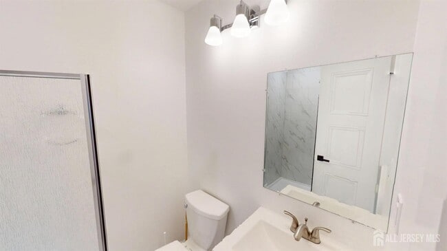 Building Photo - 29 Chatham Square