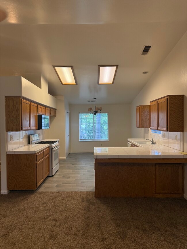 Building Photo - 279 Bighorn Meadow Dr