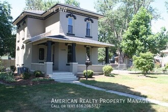 Building Photo - 1309 Garfield Ave NW