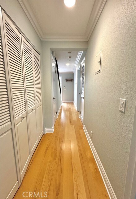 Building Photo - 1301 S Catalina Ave