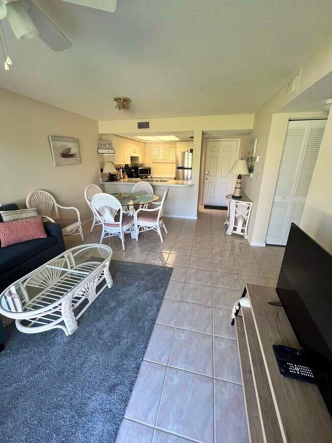 Building Photo - 4250-4A1a A1A S