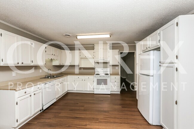 Building Photo - Beautiful 4 Bedroom Home in Jackson, Avail...