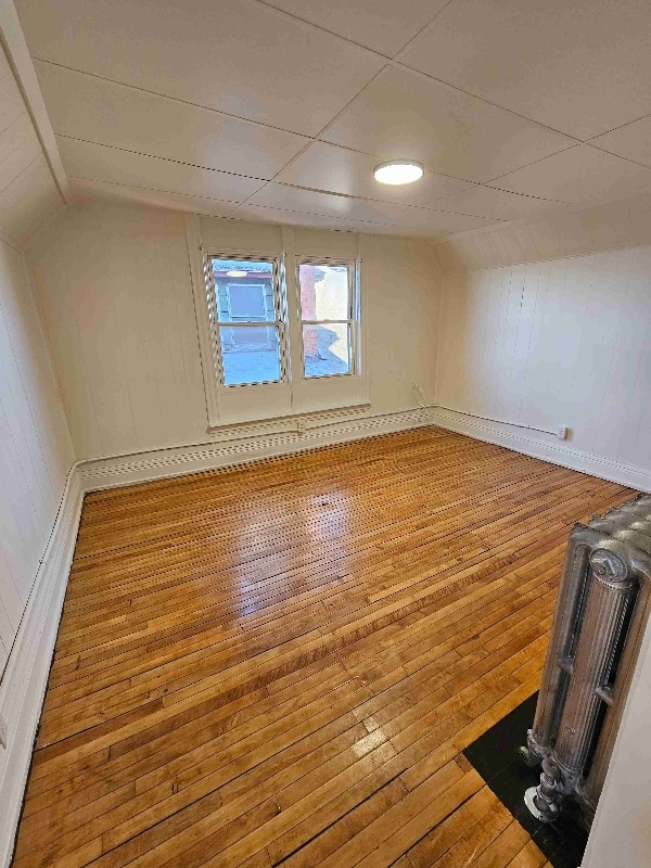 Building Photo - 309 Maple St