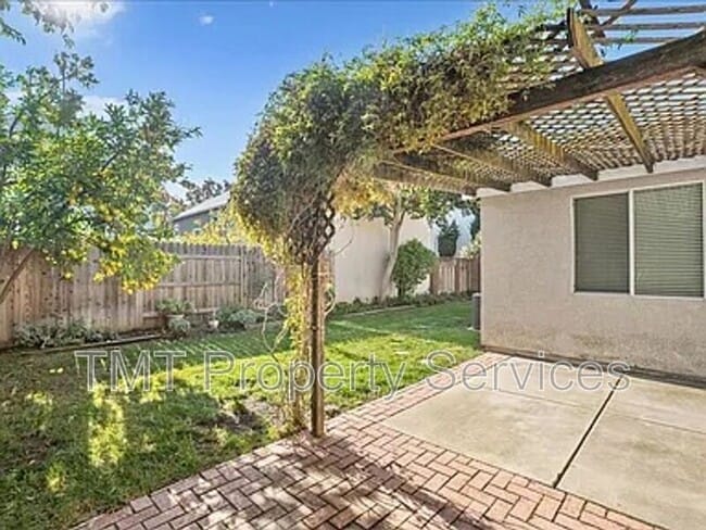 Building Photo - 3424 Babson Dr