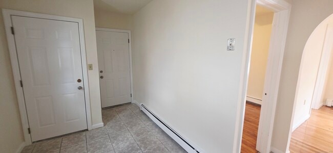 Building Photo - 160 4th St