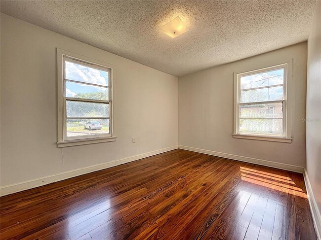 Building Photo - 2938 Avenue G NW