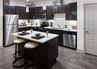 Building Photo - Pike West Commerce