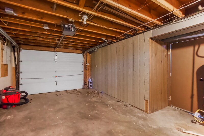 Building Photo - 4421 Sterling Ave