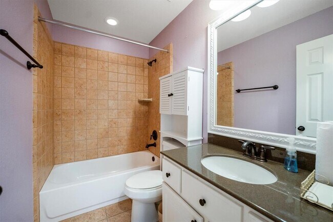 Building Photo - 18419 Willow Oak Bend Dr