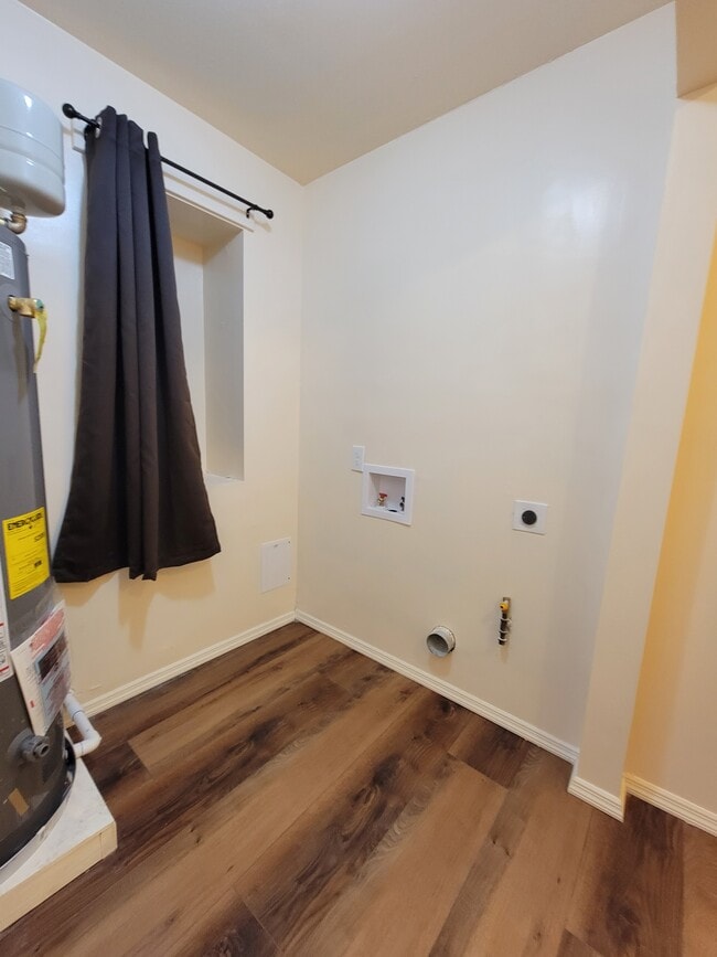 Building Photo - 2024 N 2nd St