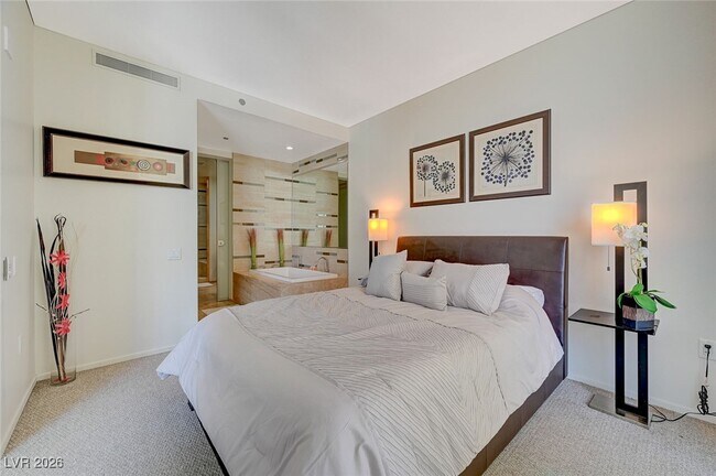 Building Photo - 3722 S Las Vegas Blvd