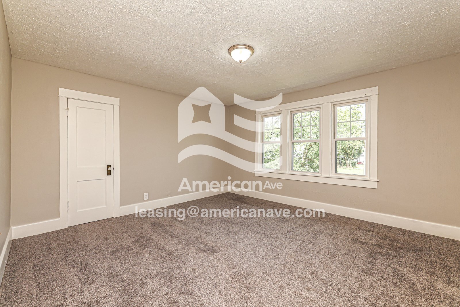 Building Photo - 821 Catalpa Dr.