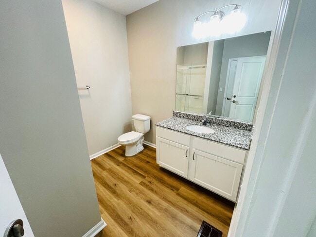 Building Photo - 4BD/4.5BA in ROWANDALE! SHORT TERM RENTAL ONLY.