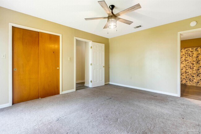 Building Photo - 1711 Bennetts End