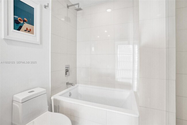 Building Photo - 1300 S Miami Ave