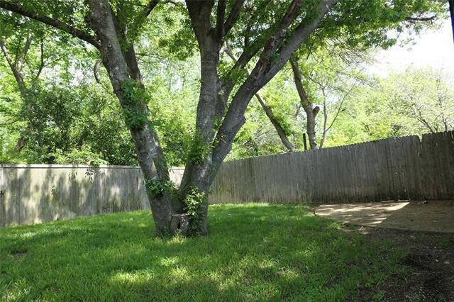 Building Photo - 6914 Walling Ln