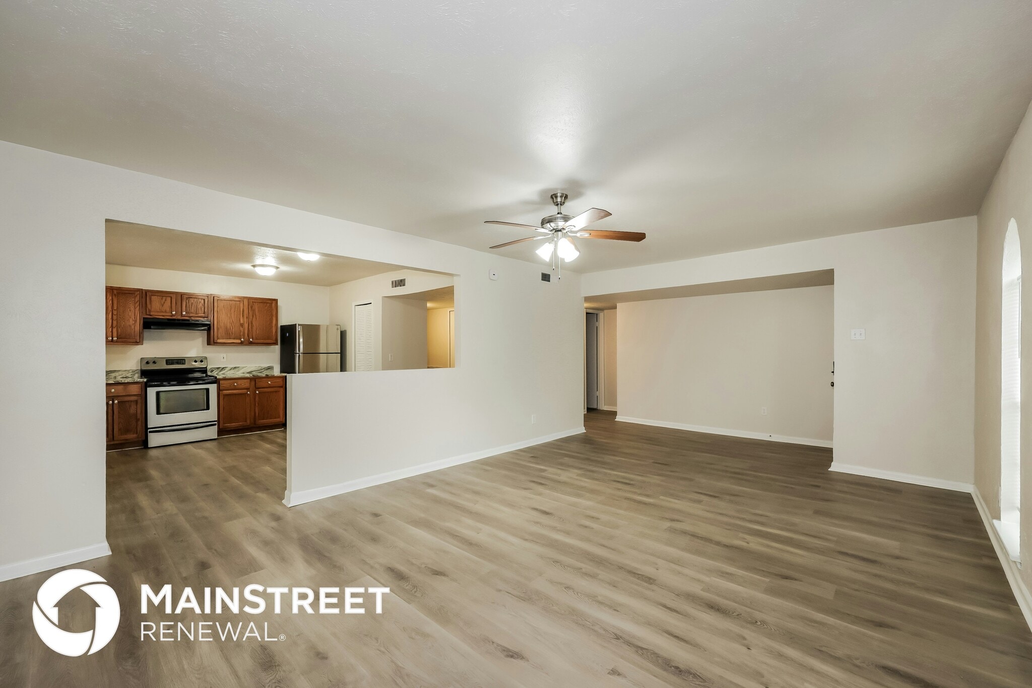 Building Photo - 2941 Rolling Hills Dr