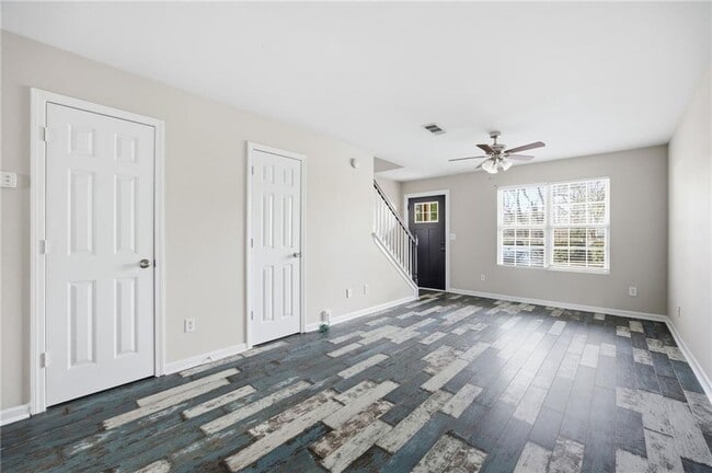 Building Photo - 103 Lilli Ln