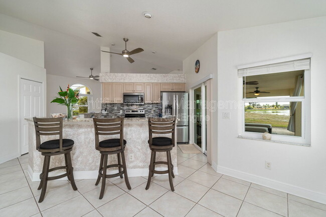 Building Photo - 304 NW 12th Ln