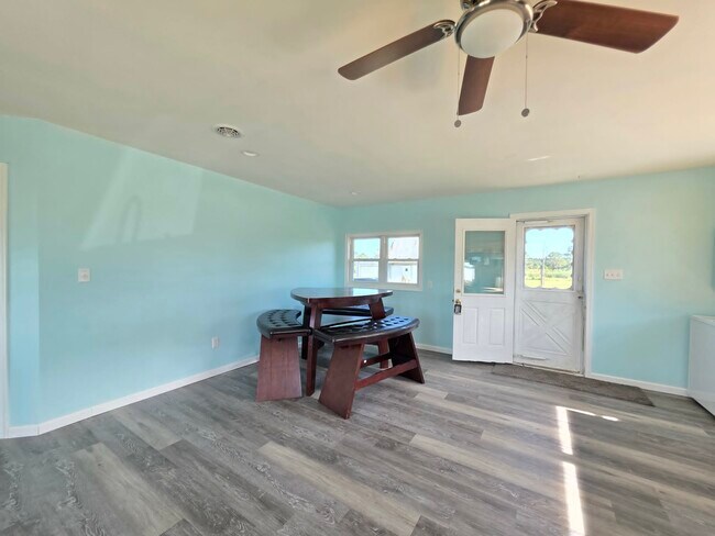 Building Photo - 22931 Steele Dr