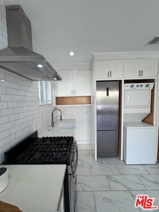 Building Photo - 607 N Gower St