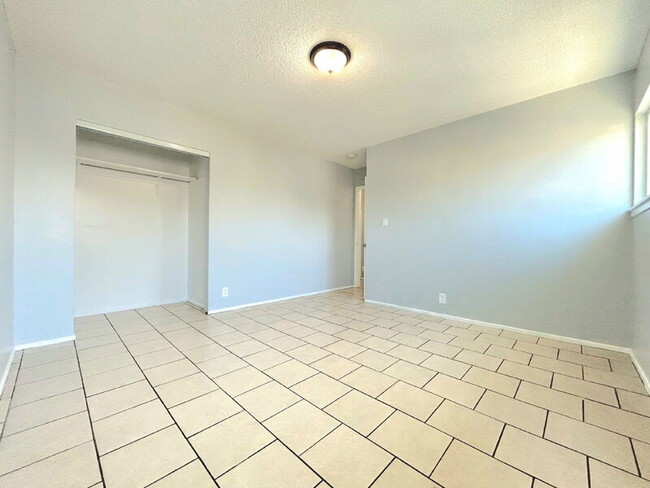 Building Photo - 8118 Stanford Ave