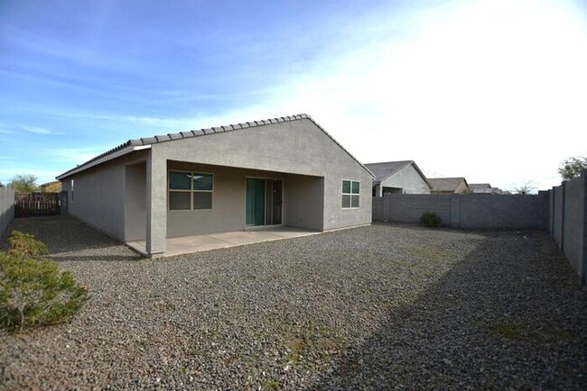 Building Photo - 4021 E Caitlin Dr