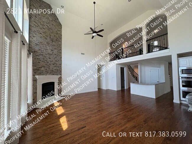 Building Photo - 2823 Mariposa Dr