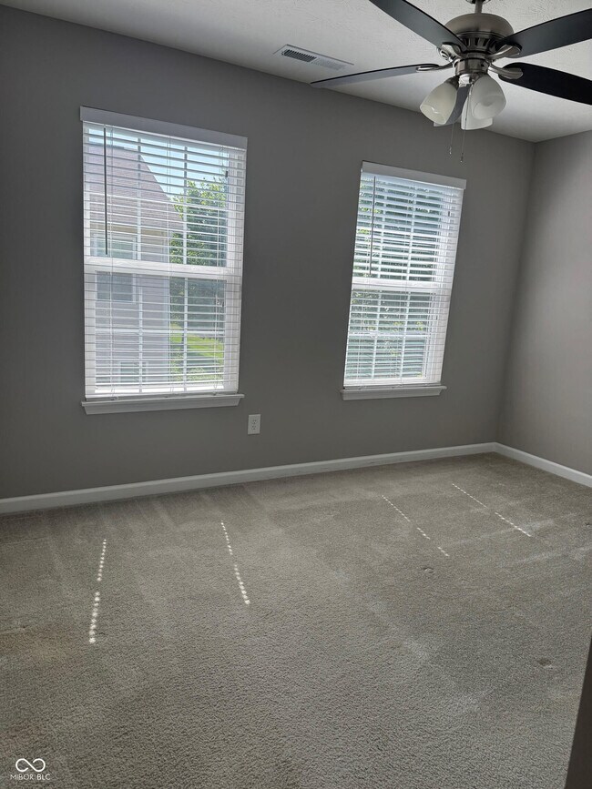 Building Photo - 9623 Prairie Smoke Dr